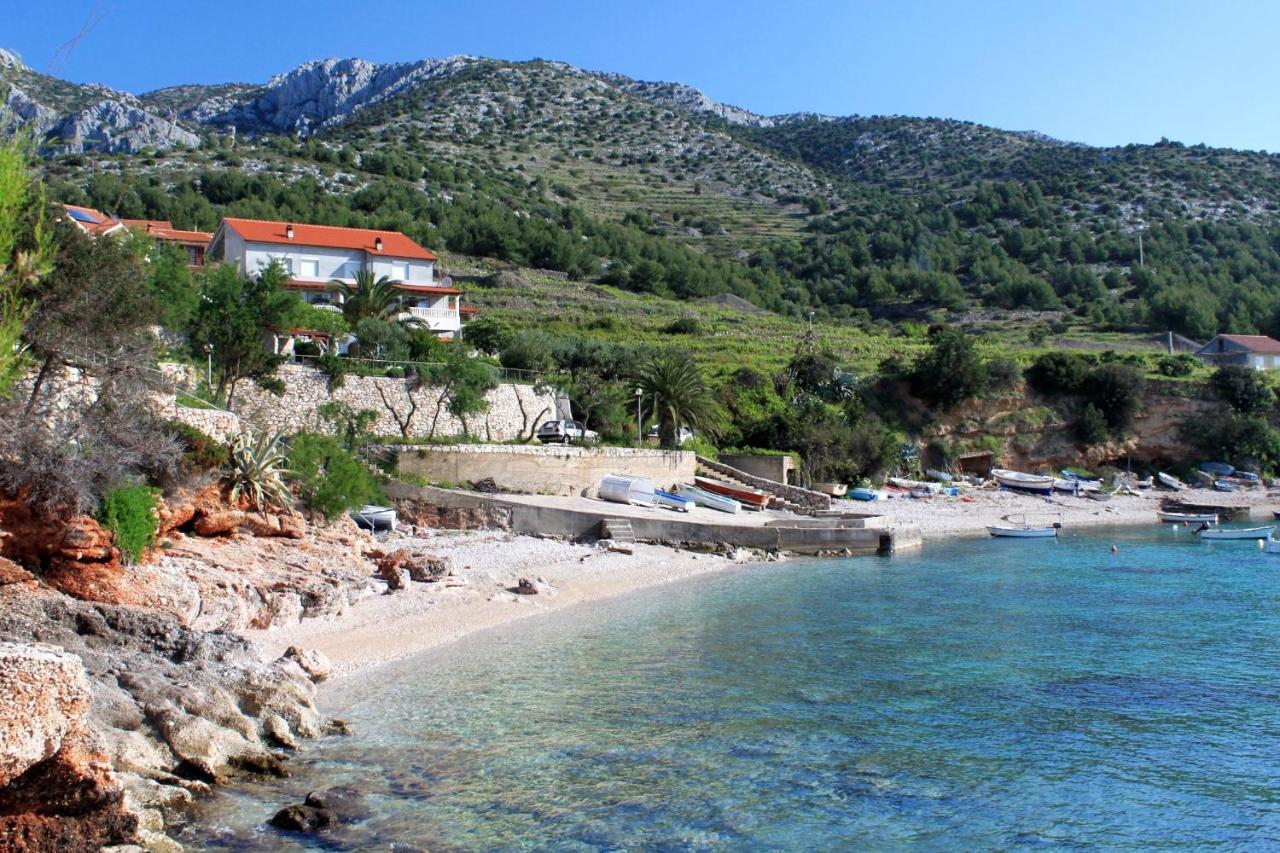 Apartments And Rooms With Parking Space Zavala, Hvar - 128 Jelsa  Eksteriør bilde