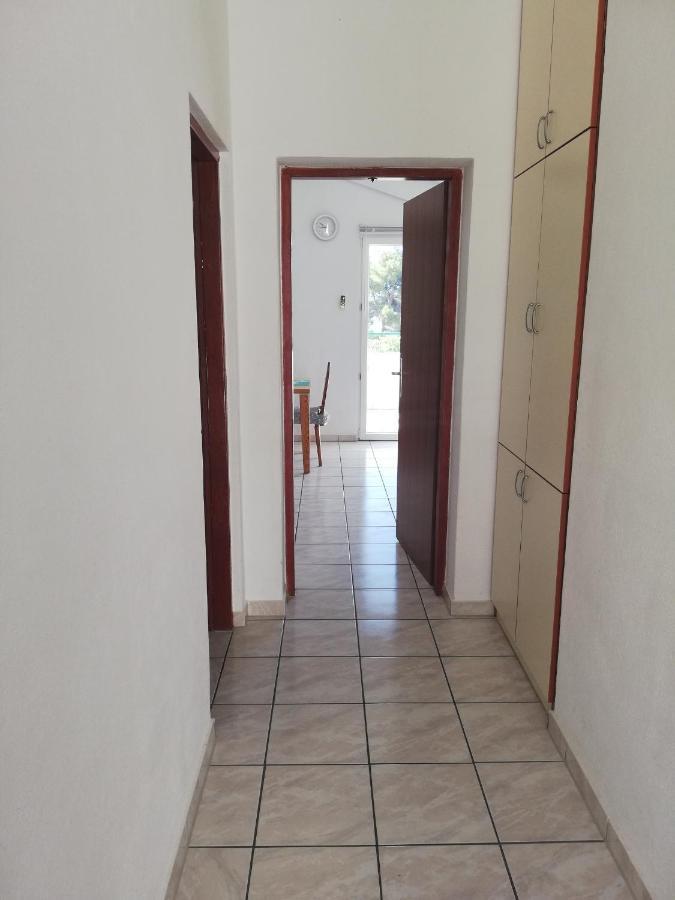 Apartments And Rooms With Parking Space Zavala, Hvar - 128 Jelsa  Eksteriør bilde