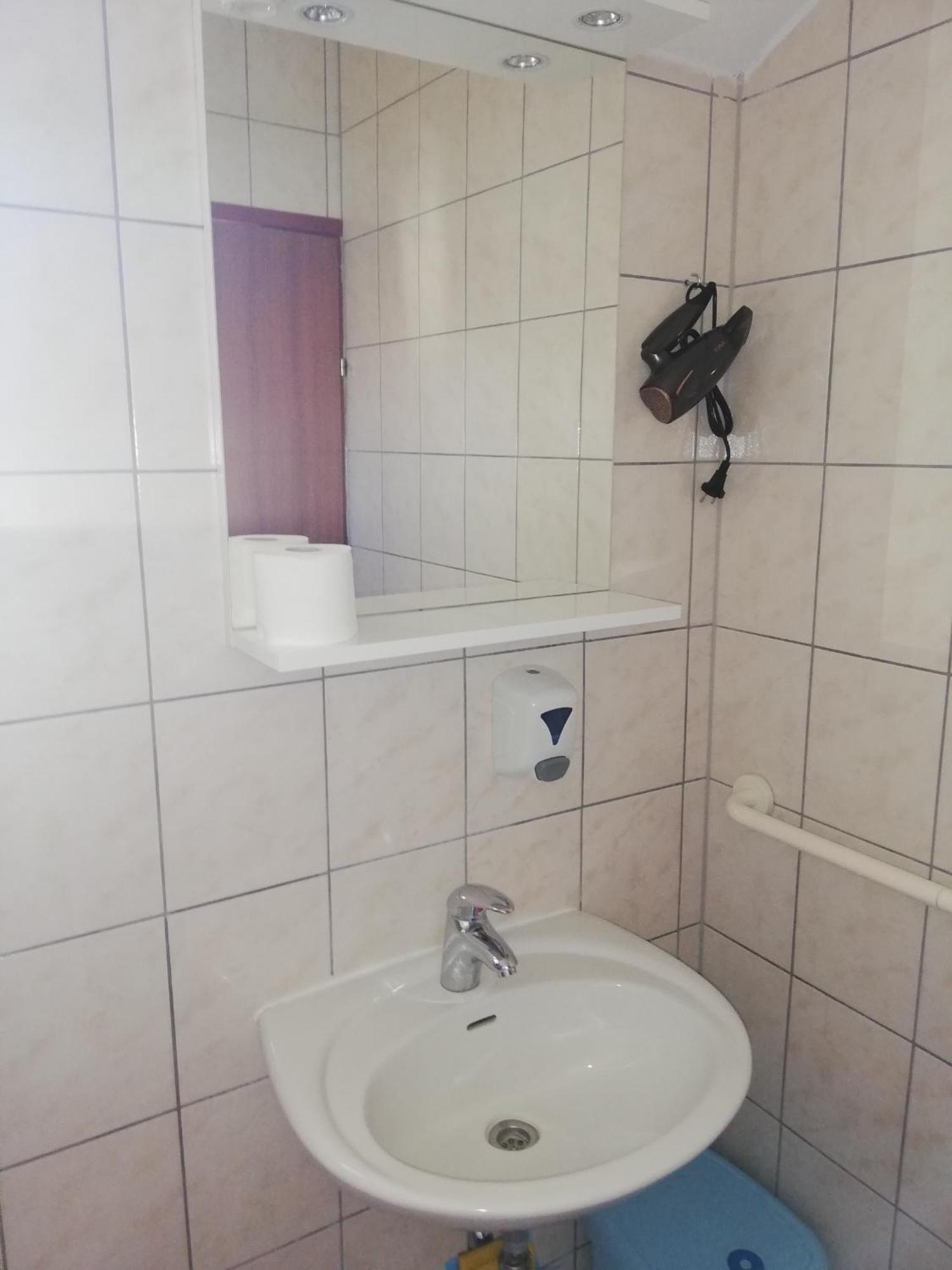 Apartments And Rooms With Parking Space Zavala, Hvar - 128 Jelsa  Rom bilde